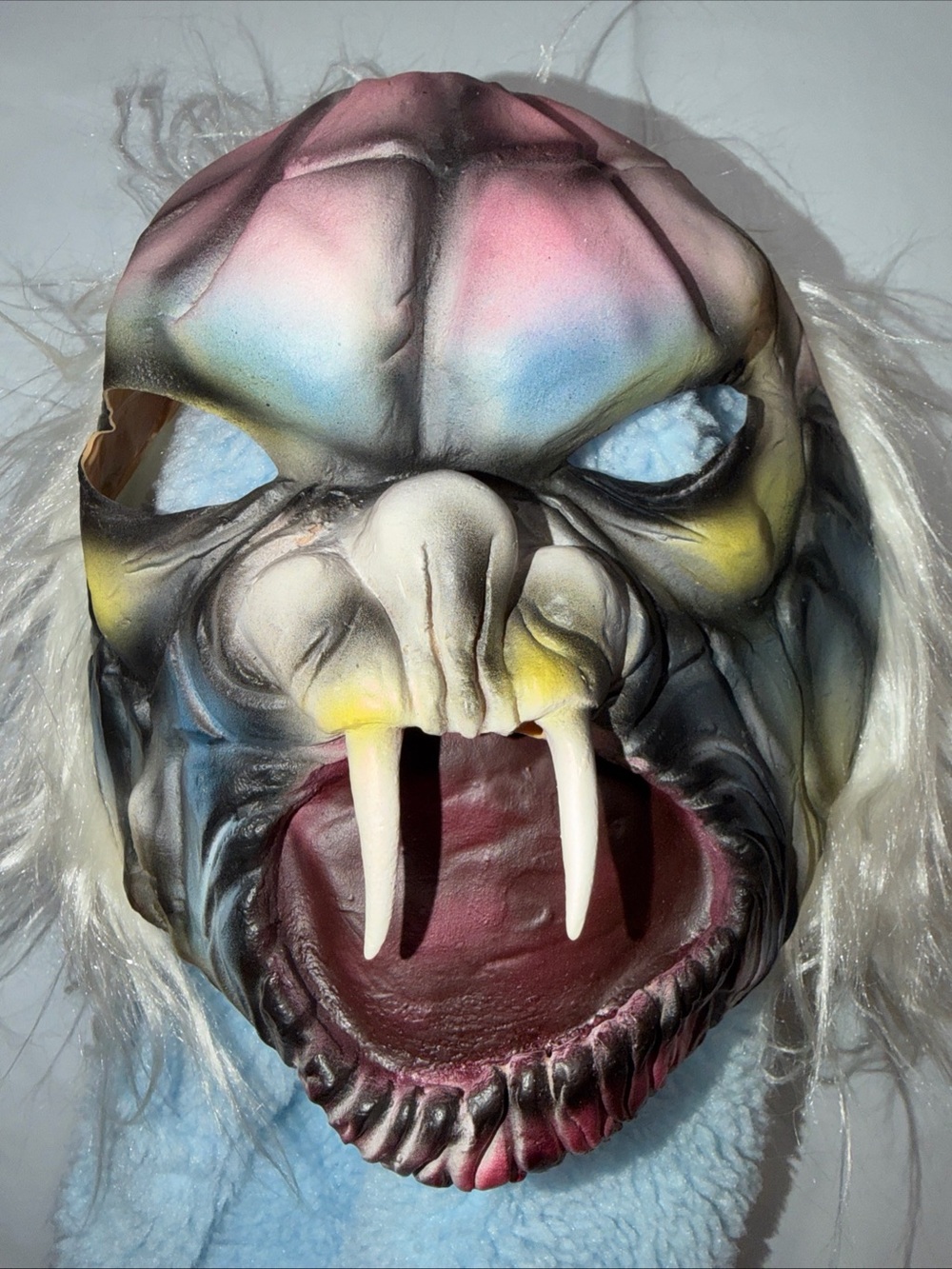 Topstone Danbury Scary Fang Spider Monster MASK White Hair Halloween Evil Creepy